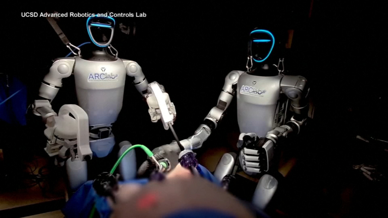 'Surgie' the humanoid robot makes history with world-first live animal surgeries