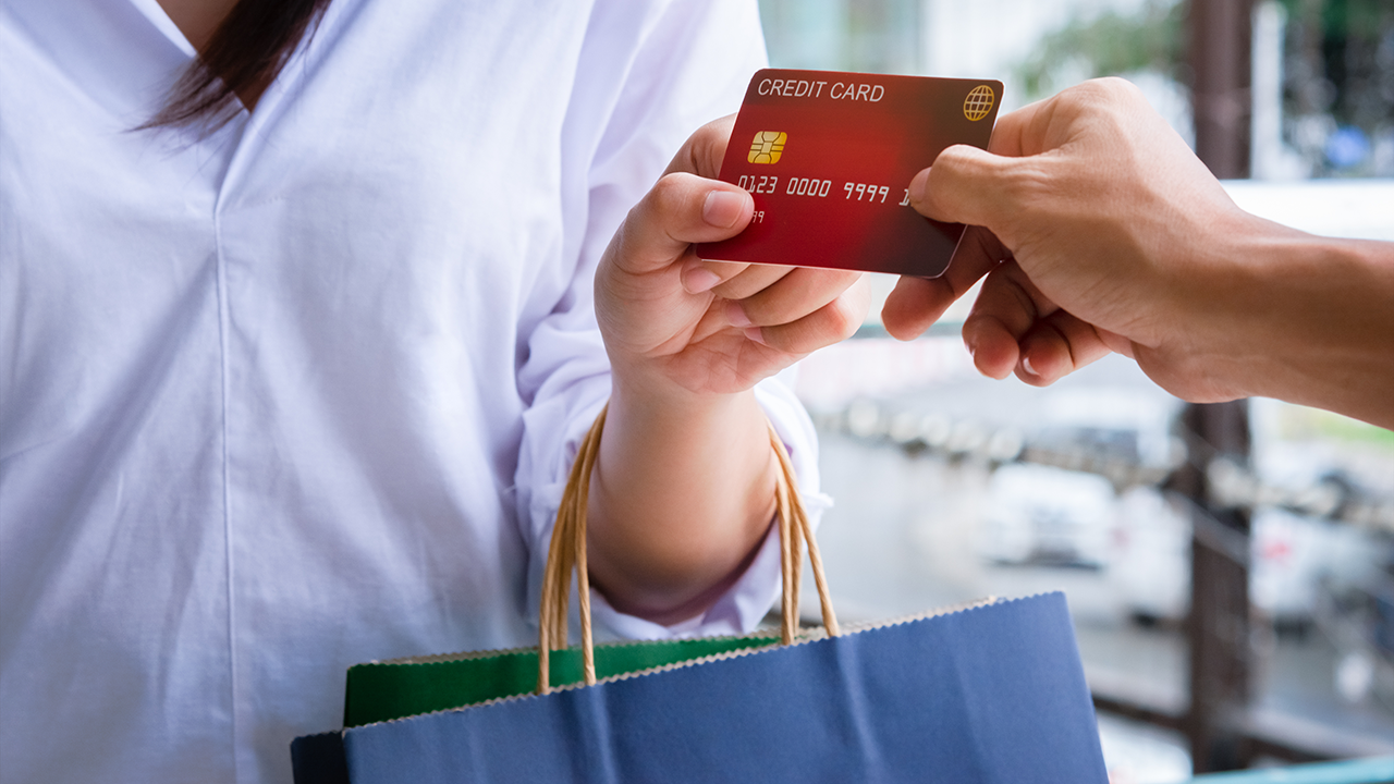 Credit card delinquencies at highest level in 15 years, report says: What to do if you're delinquent